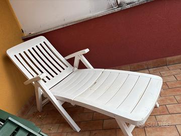 Sedia sdraio in plastica robusta