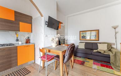 TRILOCALE CON BALCONI - ARGONNE M4