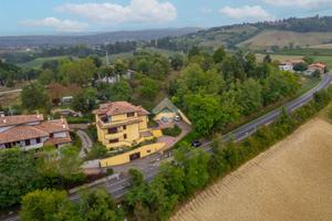 2 LOCALI A MARANELLO