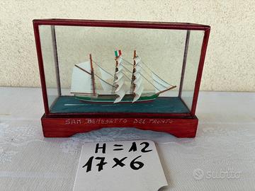 Souvenir in teca di vetro San Benedetto del Tronto