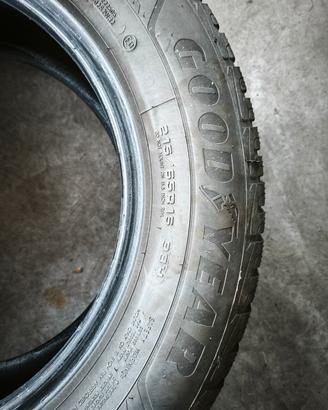 PNEUMATICI INVERNALI GOODYEAR 