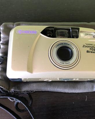 Macchina analogica Yashica 70Z