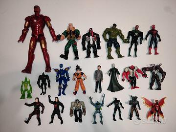 Lotto giochi personaggi Marvel Dc Comics