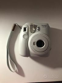 Polaroid Instax mini 9