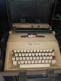Macchina da scrivere olivetti lettera 35