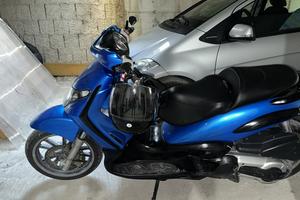 Piaggio beverly 400