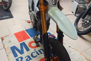 Supermotard Stark Varg SM Alpha 80cv con kit slick