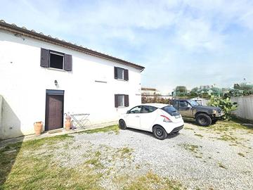 Casa indipendente di 180 m² con 5 locali a Pistoia