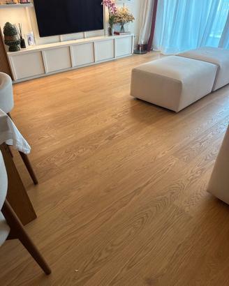 Pavimento in Rovere Naturale Verniciato Semilucido