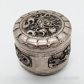 scatola argento cinese XIX draghi