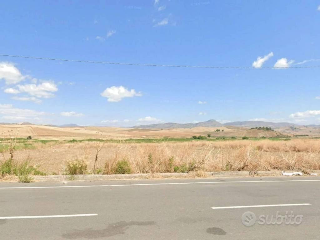 Immobile in asta di 6947 m² a Enna - Altro
