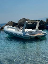Gommone alson