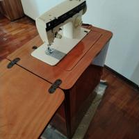  macchina da cucire in mobiletto in radica