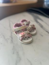 Sandali Chicco con doppio velcro numero 19