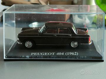 Splendida Peugeot 404 