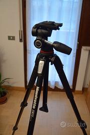 Treppiede Manfrotto 190X3 con Testa MH804-3W