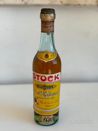 Stock Brandy Medicinal Puro Distillato di vino