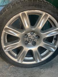 4 cerchi polo + gomme Misura 215/40 R17
