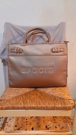 Borsa Laura Biaggiotti pari a nuova. 