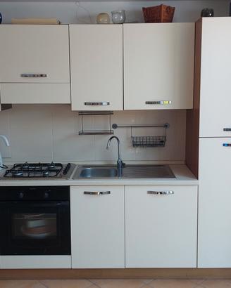 Cucina modello Stella, 240 cm, come nuova