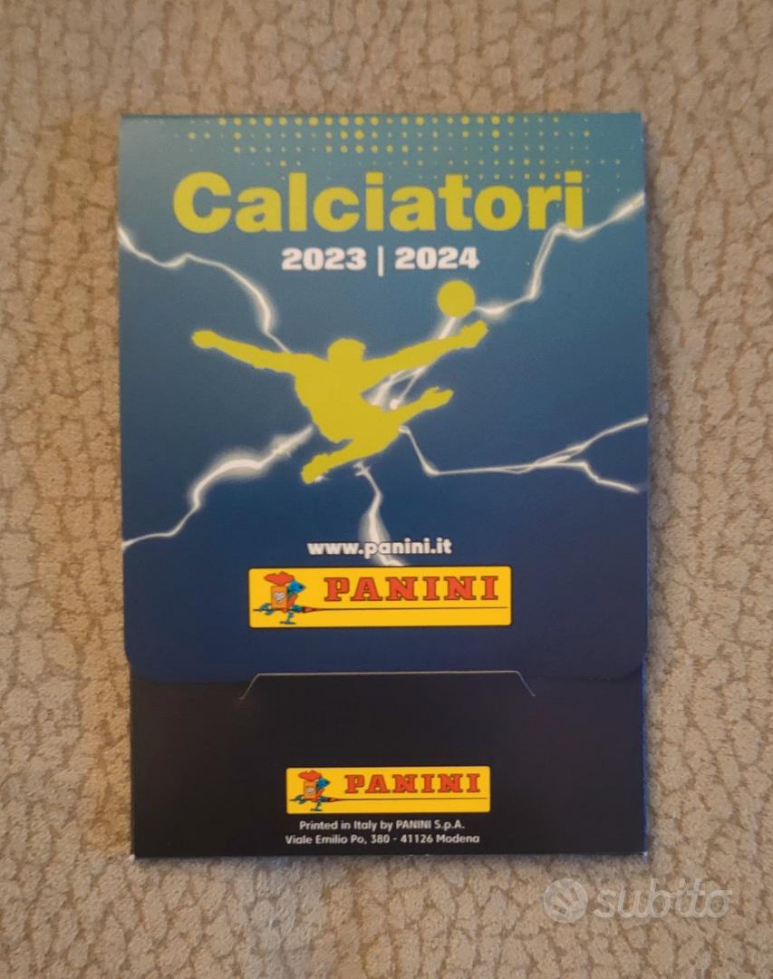 Calciatori Panini 2023-2024 Box da 80 Bustine : Panini S.p.A.: :  Libri