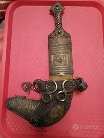 Omani khanjar in Argento