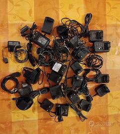 Alimentatori vari per telefoni o altri usi