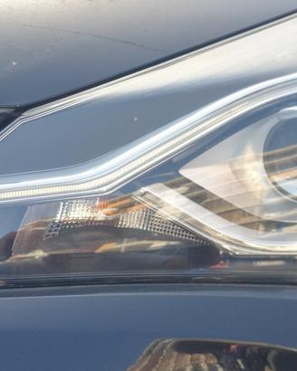 Faro anteriore sx LED TOYOTA YARIS ORIGINALE 