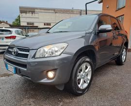 TOYOTA RAV 4 2.2 D-4D 4X4 E5