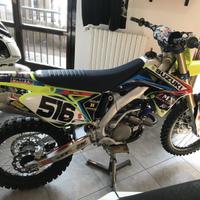 Suzuki RM-250cc-4T