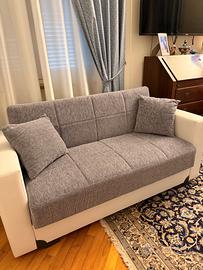 Divano 2 posti con cuscini nuovo