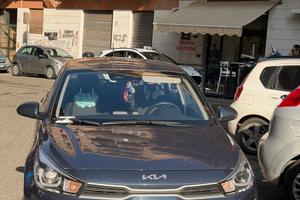 Kia Rio Mild Hybrid del 2022