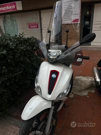 medley 125 bianco rosso nero