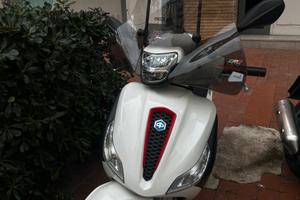 medley 125 bianco rosso nero