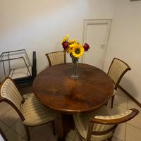 Tavolo in legno antico