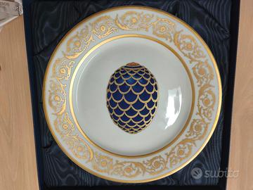 Raro Piatto Fabergé "Pine Cone Egg" – Porcellana L