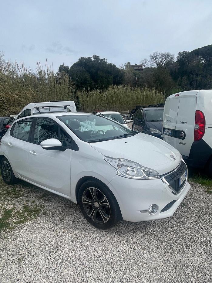 Peugeot 208 1° serie