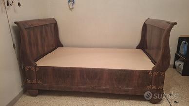 Letto a barca stile impero