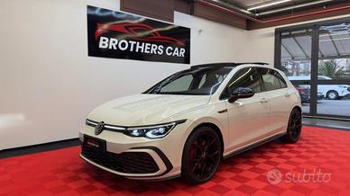 VOLKSWAGEN Golf GTI TETTO - 19"