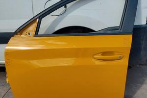 PORTA PORTIERA ANTERIORE SX PEUGEOT 208 -]