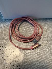 Cavo  per ricaricare il telefono