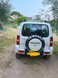 Suzuki jimmy 4 posti del 2012 benzina