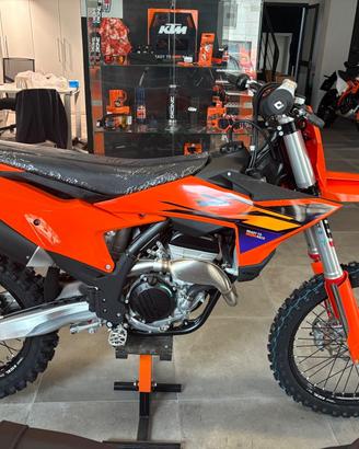 Ktm 250 SX-F 2026 in pronta consegna