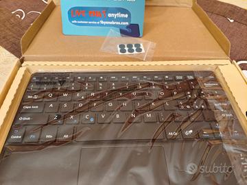 Tastiera bluetooth con  touchpad 