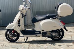 Vespa GTS 300