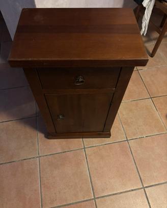 Mobile Comodino / Mobiletto basso in legno