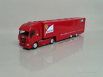 Iveco Stralis Scuderia Ferrari 2011 Edicola 1/43