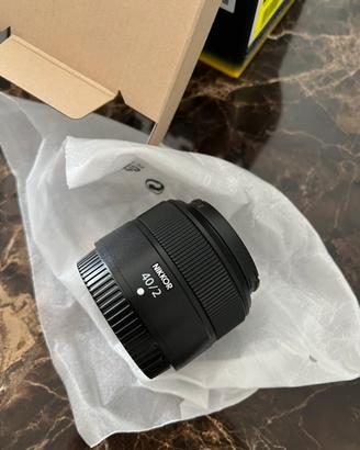 Nikon Z 40mm F2 come nuovo