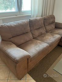 Divano 4 posti con sceslong