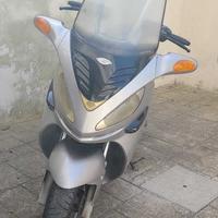 Malaguti Madison T 150 pezzi di ricambio